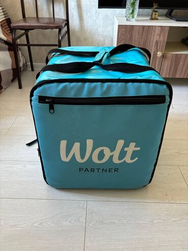 Wolt çantası satılır tər təmizdir söküyü falan yoxdur.Qiymət sondur