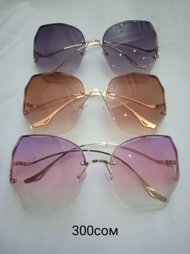 Стильные женские очки для лета