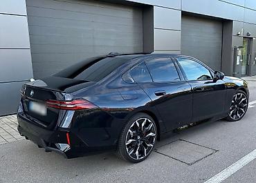kor zona: BMW 5 series: 2 l | 2024 il Sedan — 2