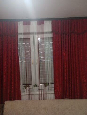 polovne zavese iz inostranstva: Blackout curtains, color - Red