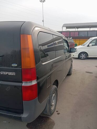 Honda: Honda Stepwgn: 2002 г., 2 л, Автомат, Бензин, Минивэн — 5