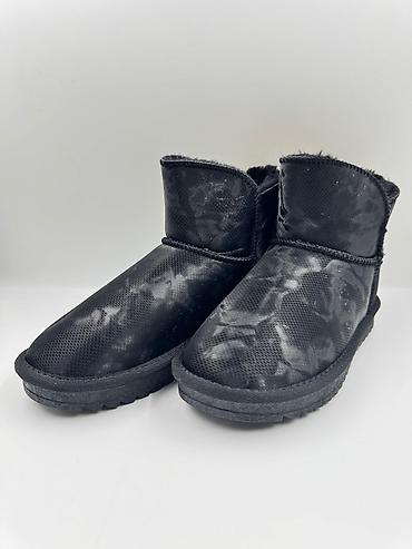 Кроссовки и спортивная обувь: Продаю оптом, качественная женская обувь. Разных моделей и размеров — 8