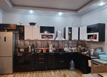 Bağ evi və bağ üçün hərşey: Metbex mebeli satilir qiymet 350azn ölçüsü 5.5m Yaxsi veziyyetde
