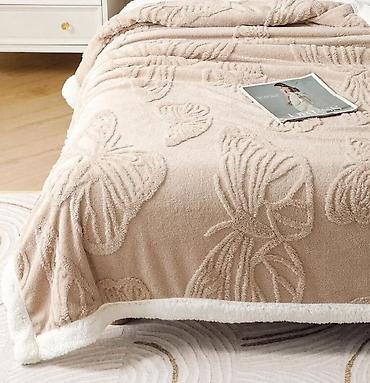 blankets: Mekana dekorativna ćebad/prekirvač za krevet sa reljefnim motivom — 1