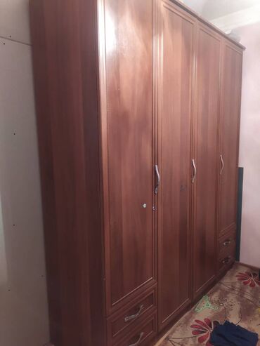 растоячный шкаф: Шкаф для одежды, Прямой