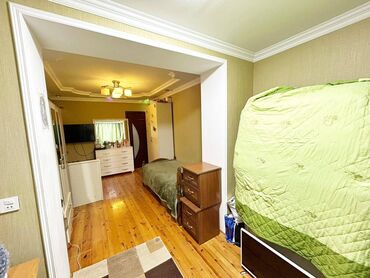 Köhnə tikili: Bakı, Bakıxanov qəs., 3 otaqlı, Köhnə tikili, m. Neftçilər, 70 kv. m — 6