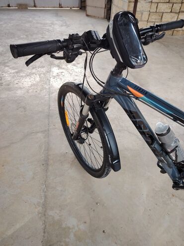 İdman velosipedləri: Dağ/şosse tərzi hibrid velosiped - Alüminium gövdə, sərt və yüngül — 4