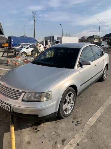 Volkswagen: Volkswagen Passat: 2000 г., 1.8 л, Механика, Бензин, Седан