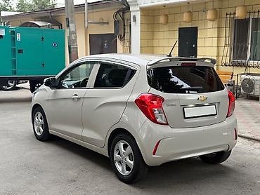 spark 7: Chevrolet Spark: 2017 г., 1 л, Механика, Бензин, Хэтчбэк — 5