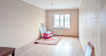 ош суточной квартира: 2 комнаты, 50 м², 105 серия, 3 этаж, Евроремонт