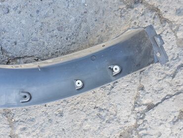 Крылья и комплектующие: Накладка крыла Заднее правое Land Rover, 1999 г., Б/у, Оригинал — 9