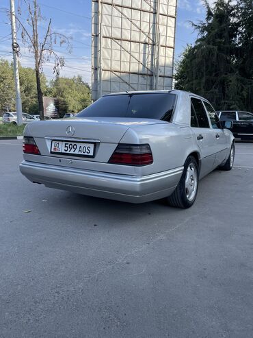 годф 2: Mercedes-Benz W124: 1994 г., 2.2 л, Автомат, Бензин