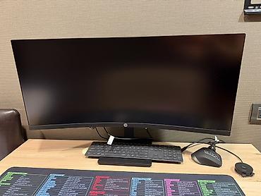 Мониторы: HP qövsvari ultrageniş monitor - Ölçü: təxmini 34" ultrageniş — 2