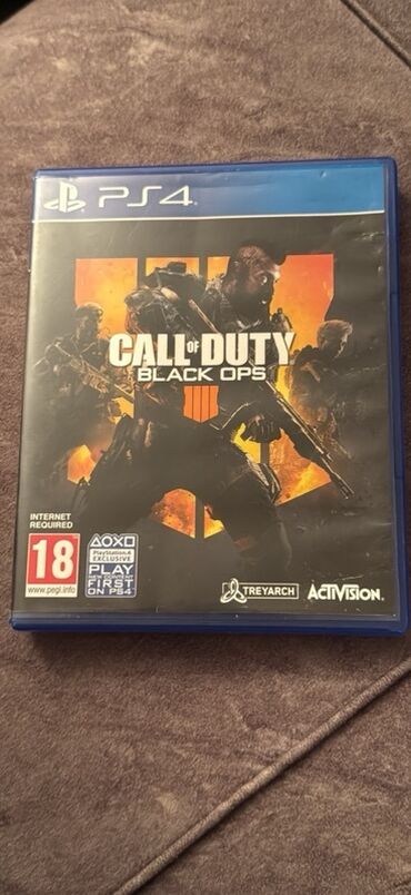 Oyun diskləri və kartricləri: PlayStation 4 konsolu üçün nəzərdə tutulmuş "Call of Duty: Black Ops