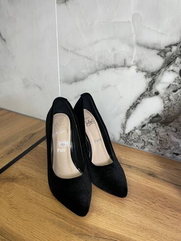 туфли женские италия 35 размер: Туфли 35.5, цвет - Черный