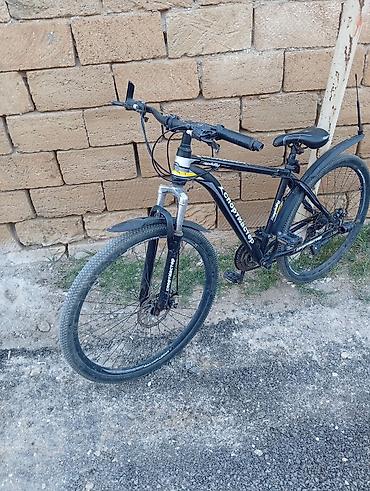 Velosipedlər: - Çərçivə: yüngül alaşımlı, klassik “diamond” quruluş - Təkərlər: 28" — 2