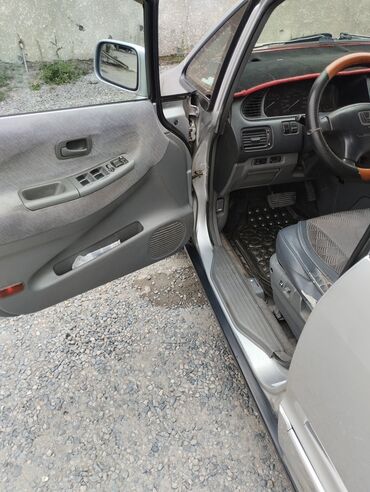 Honda: Honda Shuttle: 1999 г., 2.3 л, Автомат, Универсал — 5