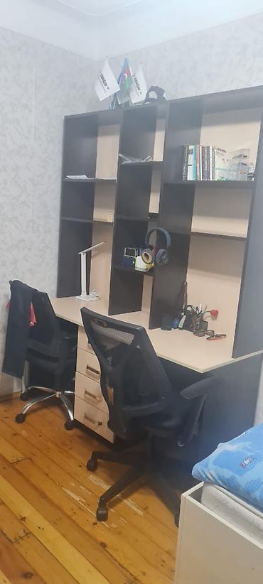 ofis əşyaları: İki nəfərlik işçi stol və üst kitab rəfi dəsti - Tərkib: Geniş iş — 1