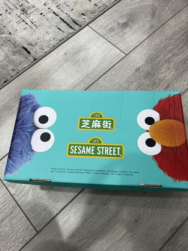 оригинальные красовки: Кроссовки Sesame Street(улица Сезам) 41 размер Оригинальные с