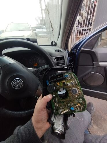 Ключи: Изготовление чип ключей восстановления подбор ключей вскрытие авто — 24