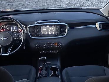 kia sorento 2018: Kia Sorento: 2018 г., 2.5 л, Автомат, Бензин, Внедорожник — 5
