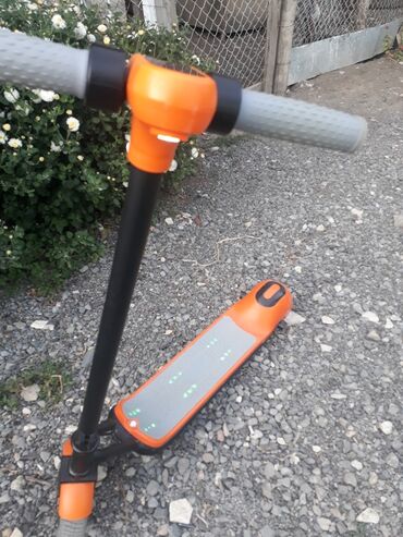 elektrikli scooter işlənmiş: Elektrikli scooter