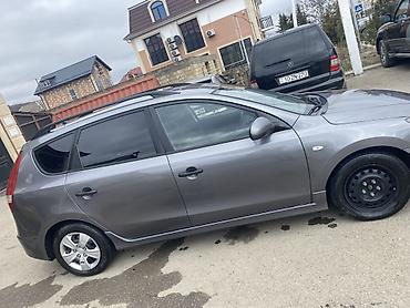 Hyundai: Hyundai i30: 1.4 l | 2011 il Universal — 13