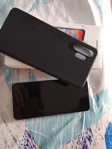 samsun a54: Samaung a 04e modeli qutu kabro telefon problemsiz qiymet son