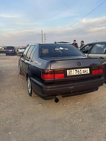 дэу матиз 1: Volkswagen Vento: 1992 г., 1.8 л, Кол менен иштөөчү, Бензин, Седан — 4