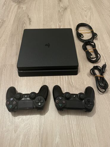 Daş yunu: Playstation 4 Slim model,sistem versiyası 12.00 . 1 TB yaddaş ideal