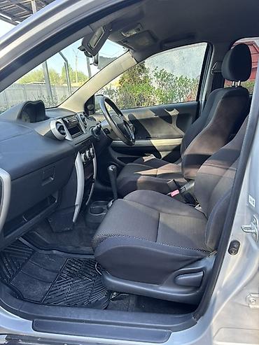 Toyota: Toyota Ist: 2003 г., 1.3 л, Автомат, Бензин, Хэтчбэк — 6