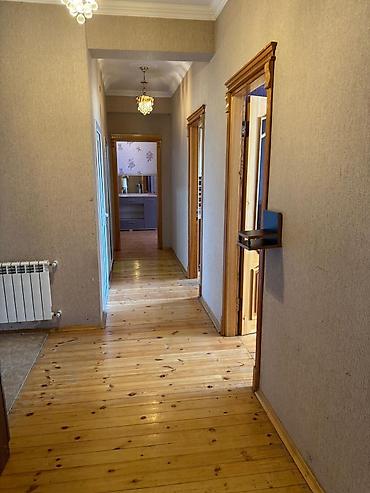 Qonaq otağı dəstləri: Metro Həzi Aslanov çıxışında geniş 3 otaqlı mənzil kirayə verilir Bakı — 17