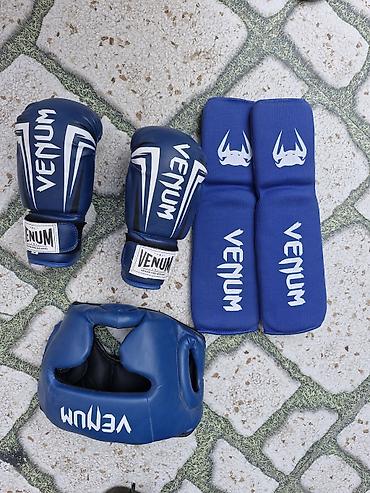 Venum boks/MMA Vinqcun komplekti – mavi rəng Komplektin tərkibi: -