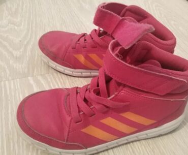 patike na veliko novi pazar: Adidas, Size - 32