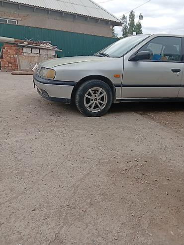 bye e5: Nissan Primera: 1993 г., 1.6 л, Механика, Бензин, Седан — 4