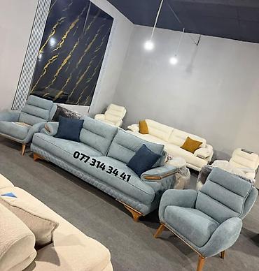 Skandinaviya tərzində yumşaq mebel dəsti - Tərkib: 3 nəfərlik divan