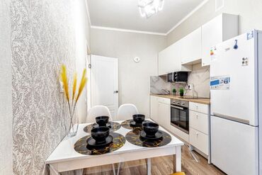 Посуточная аренда квартир: 1 комната, Бытовая техника, Банные принадлежности, Бронь — 18