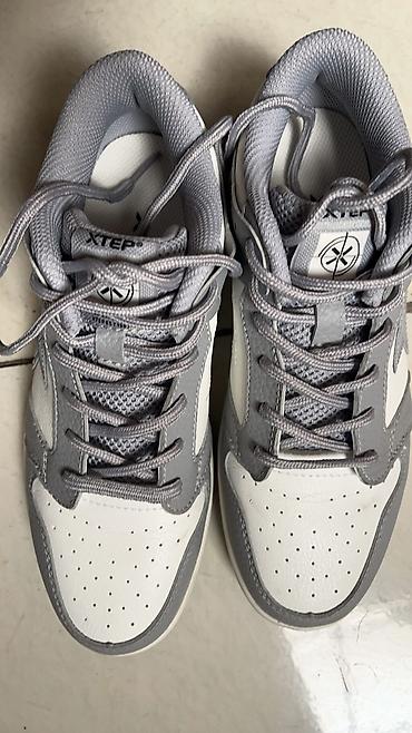 Кроссовки и спортивная обувь: Стильные и удобные сникерсы XTEP – идеальный выбор для активного — 11