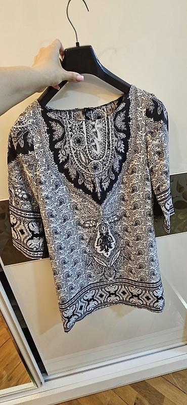 Mango brendi qadın bluzası - Model: Suit xətti, qısaqol - Rəng və