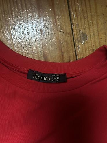 biley: Qırmızı rəngli Monica brendi paltar - Model: T-shirt tipli yuxarı — 3