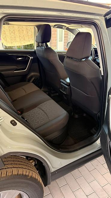 lync co: Toyota RAV4: 2022 г., Автомат, Бензин, Кроссовер — 9