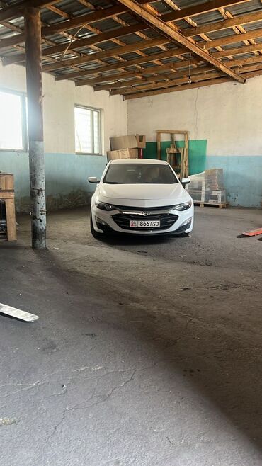 мазда переходка универсал: Chevrolet Malibu: 1.5 л, Автомат, Бензин, Седан
