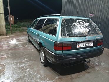 купить шины бу в бишкеке: Volkswagen Passat: 1993 г., 2 л, Механика, Бензин, Универсал