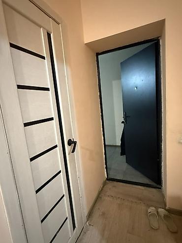 Долгосрочная аренда комнат: Сдаётся компактная студия с санузлом и кухонной зоной. Планировка и — 8