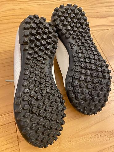 Krasofkalar və idman ayaqqabıları: 28 rasmer
Yeni
Adidas uşaq ayaqqabısı — 2