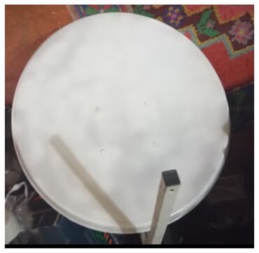Тарелки: Krosna antenası.Siqnali yaxşı tutur.Materiali qalındı.Olcusu