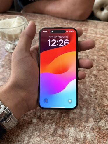 где купить ноутбук в рассрочку: IPhone 15 Pro, Колдонулган, 256 ГБ, Күмүш