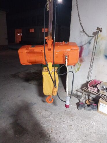 Ekskavatorlar: Hidravlik fırlanan qoşqu başlığı – ekskavator və ya kran üçün - Rəng — 20