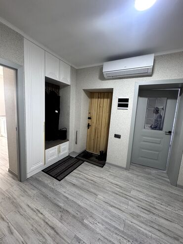 Продажа квартир: 3 комнаты, 65 м² — 6