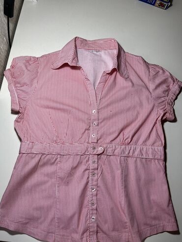 женская рубашка размер м: Рубашка, Классическая модель, Приталенная модель, В полоску, Made in KG